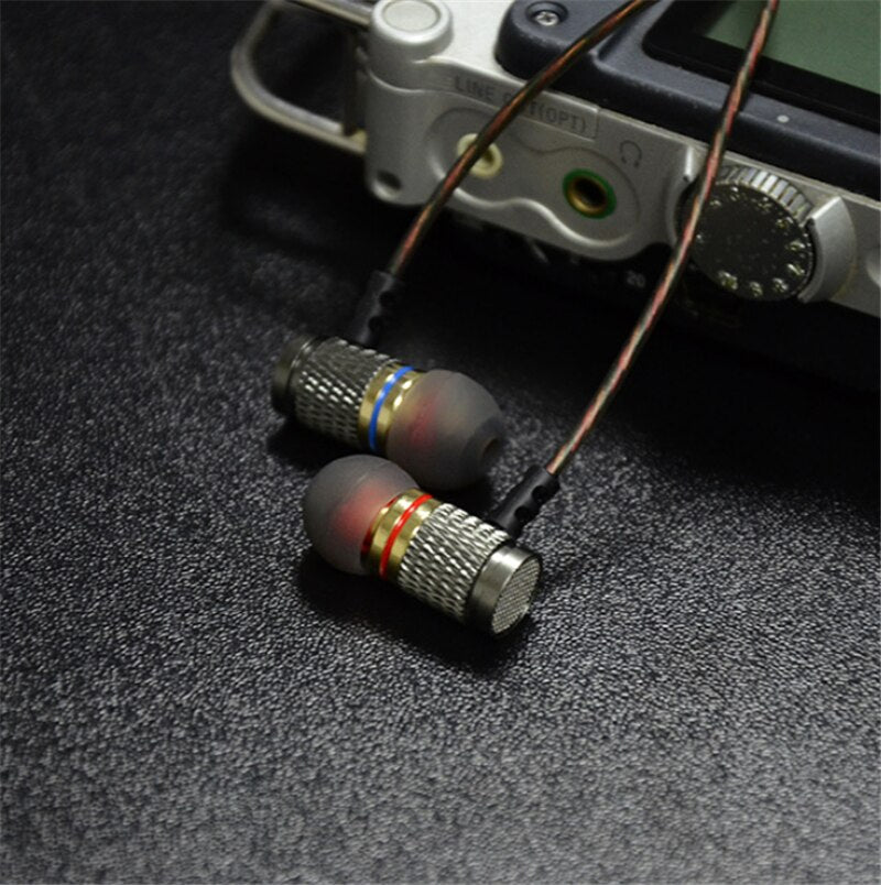 Hot sale In-Ear Earphone Highest Quality HiFi Sport Earbud Auricular Metal Fever Heavy Bass Copper HD Metal Bass Stereo earpiece